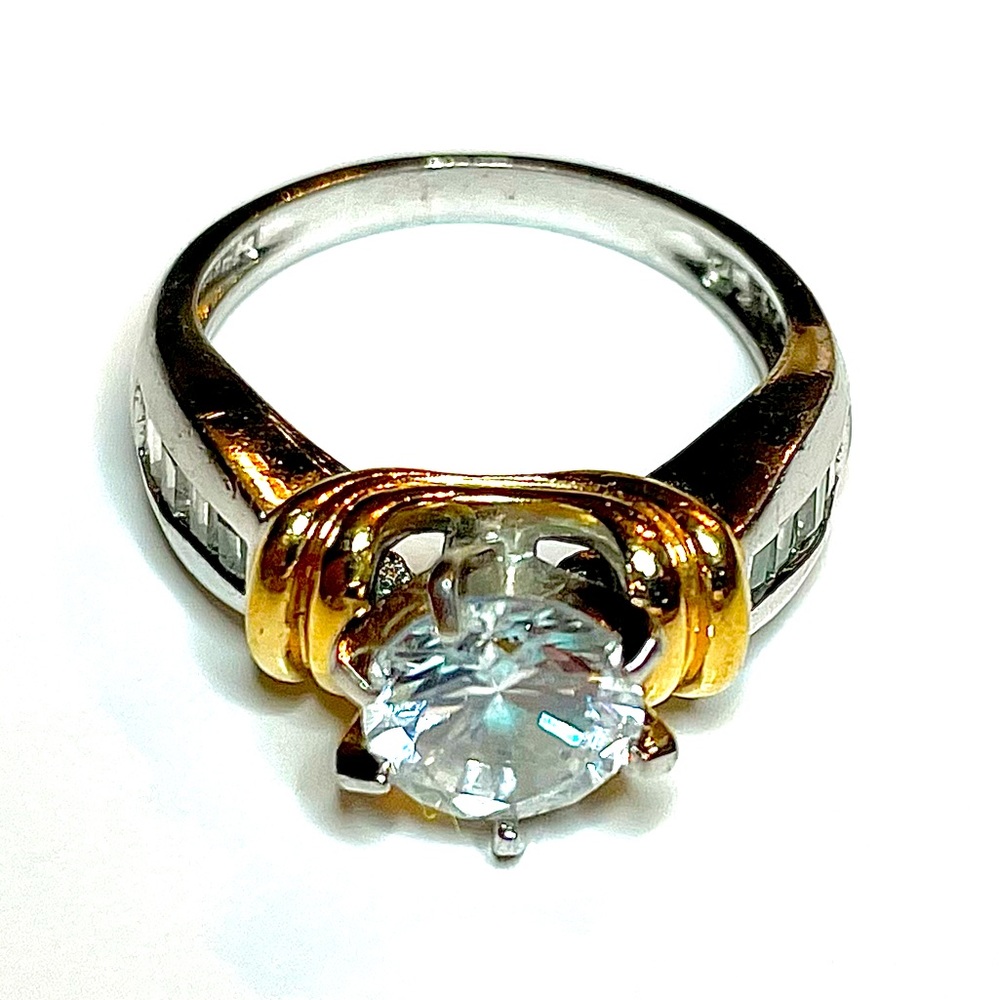 Silver 925 “Engagement style” Ring with CZ stones Size 7